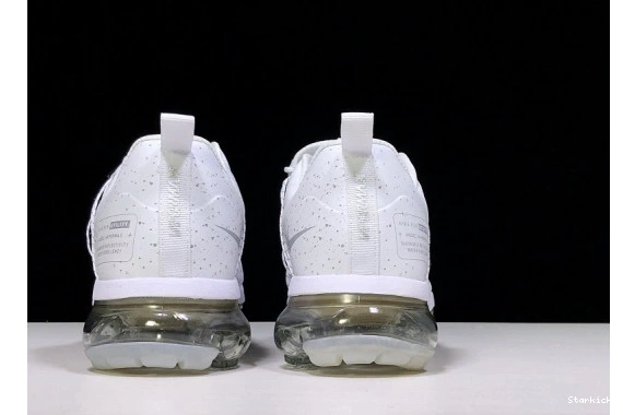 AIR WHITE RUN SILVER REFLECT AQ8811-100 UTILITY (W) VAPORMAX 0810